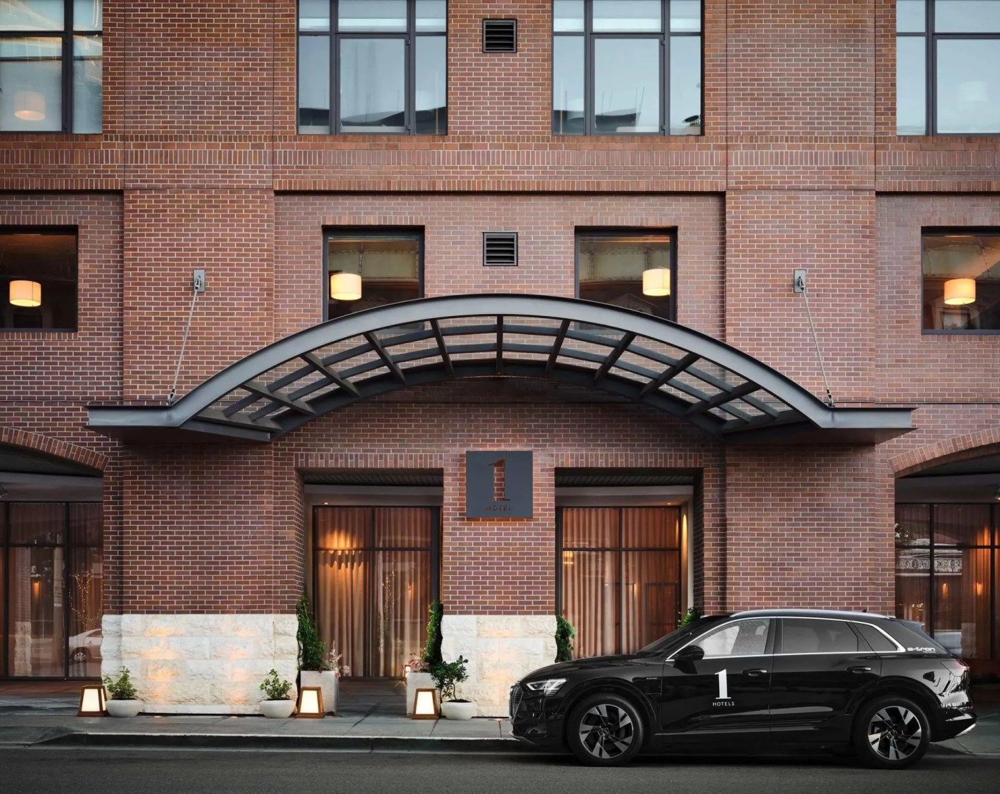 1 Hotel San Francisco entrance