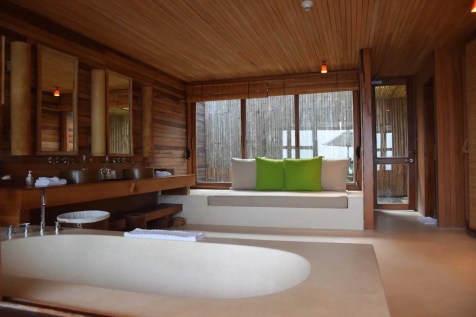 Six Senses Con Dao - Ocean View Duplex Pool Villa bathroom