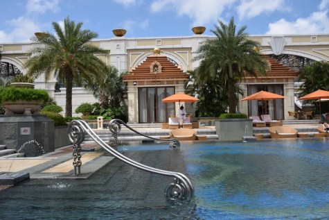 Banyan Tree Macau - Poolside