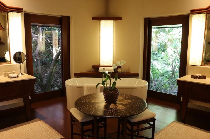 Beach Casita huge bathroom