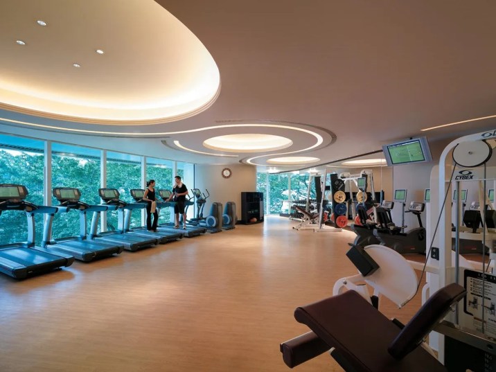 Island Shangri-La Health Club - Gymnasium