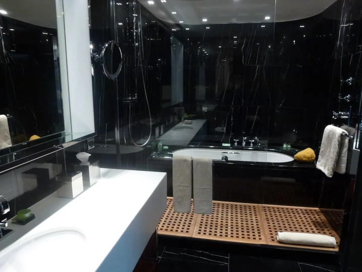Bulgari London Knightsbridge Suite - Bathroom