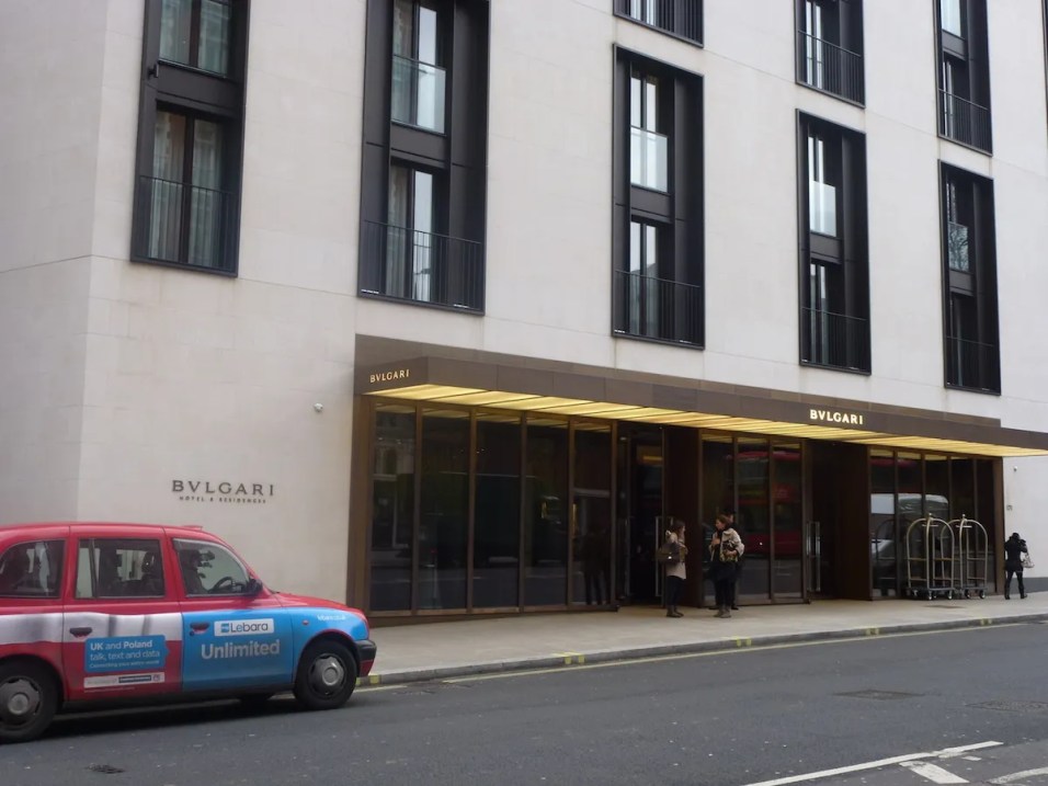 Bulgari London - Entrance