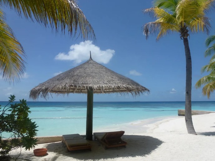 Conrad Rangali Maldives - Beach 1