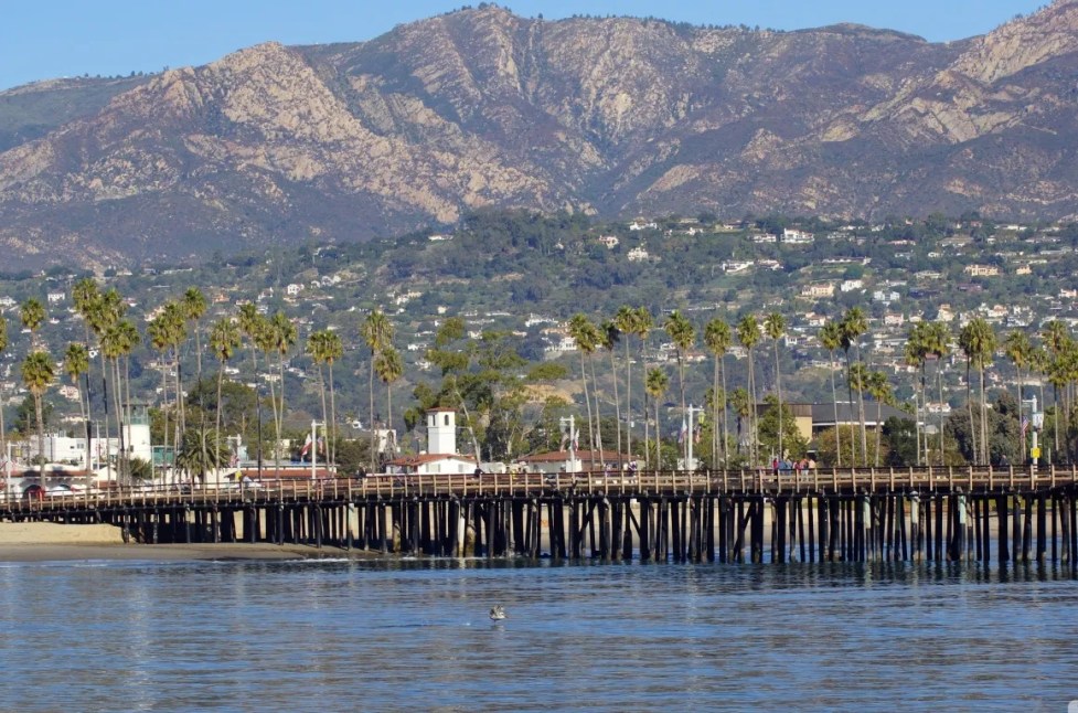 Santa Barbara - Picture by Allie Caulfield