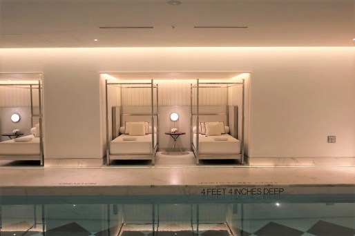 Spa de La Mer - Pool cabanas