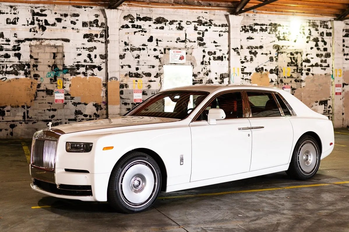 Energetic Exotics - Luxury car